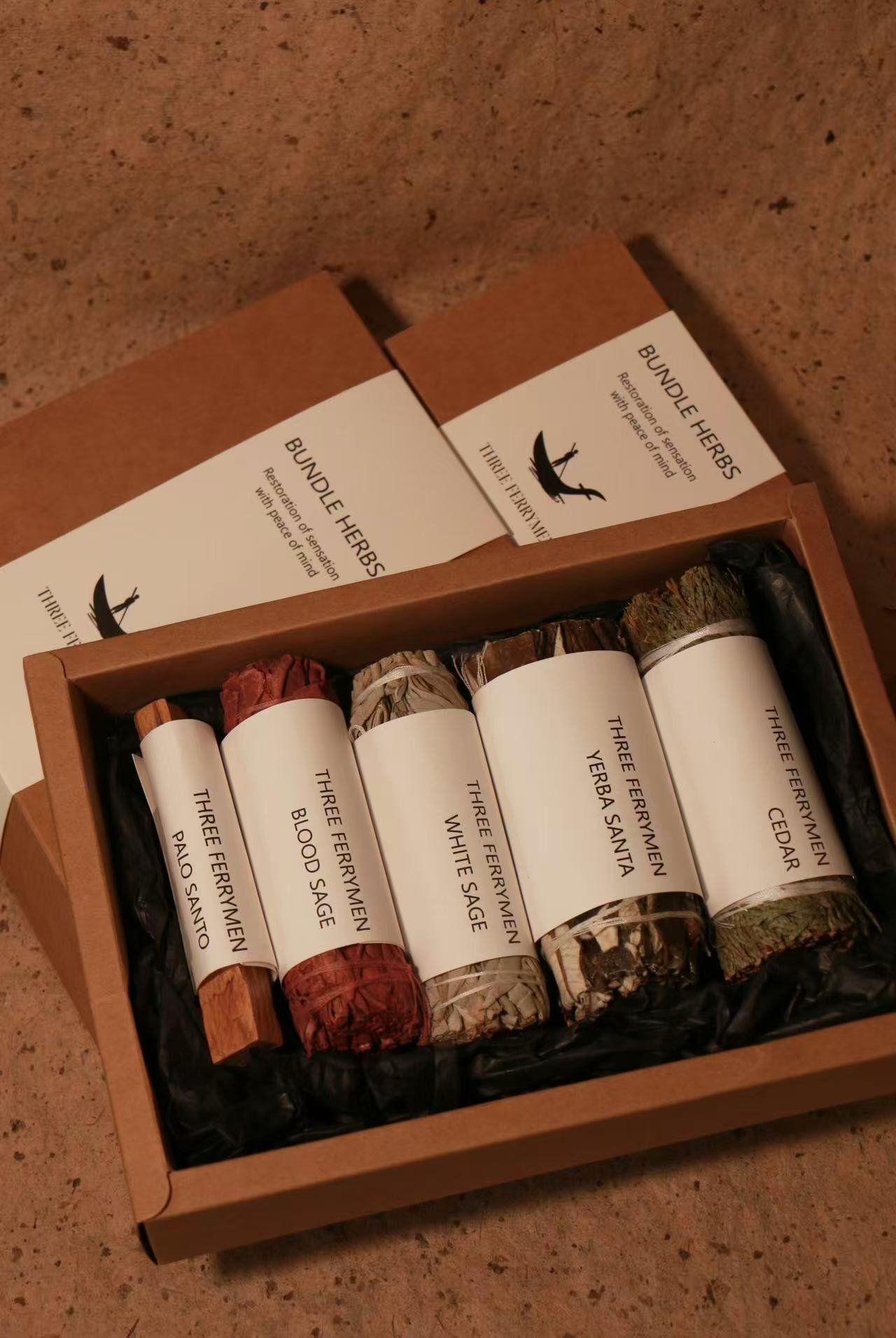 Fivefold Purification Bundle (Rosemary/Dragon’s Blood Sage/Cedarwood/Palo Santo/ White Sage)(4")